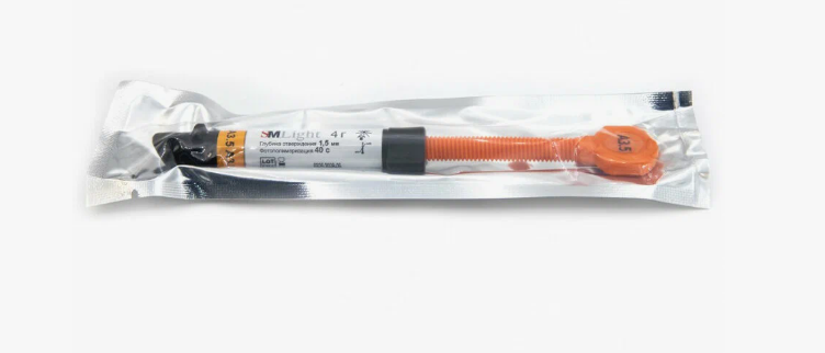SM Light / РеЛайт - реставрационный композит св. отв. А1 , 4г